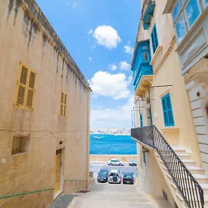 Townhouse-hosted By Sweetstay Appartement La Valette